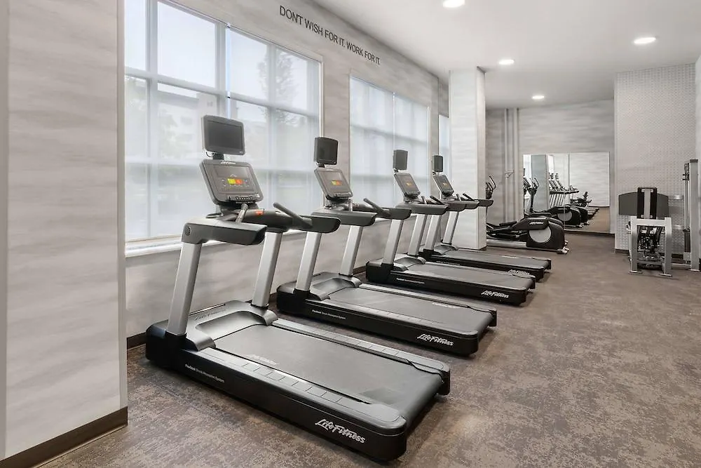 Holiday Inn Express & Suites Seattle - City Center 3*,